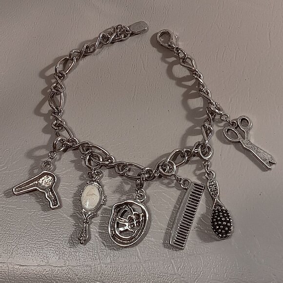 C Mania 6 Removable Charm Beauty Hairdresser Cosmetology Figaro Chain Bracelet - Picture 2 of 14